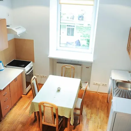 דירה Location 3 Bedroom וילנה