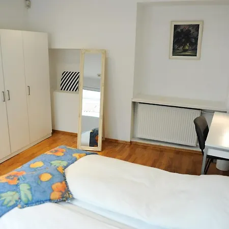 Location 3 Bedroom * וילנה
