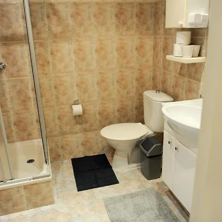 Location 3 Bedroom